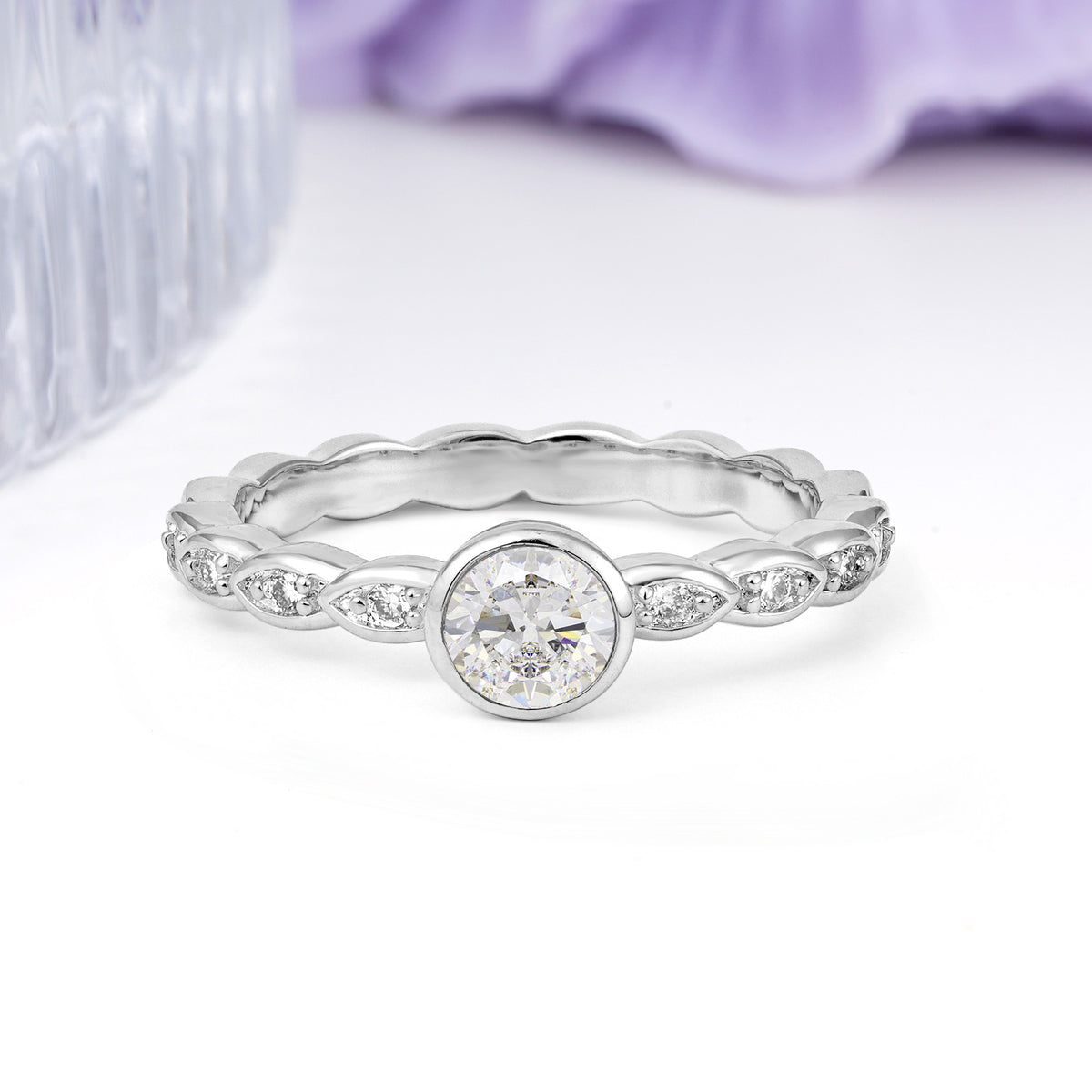 Classic & Minimalist Flush-Set Round-Cut Moissanite Engagement Ring - Additional view
