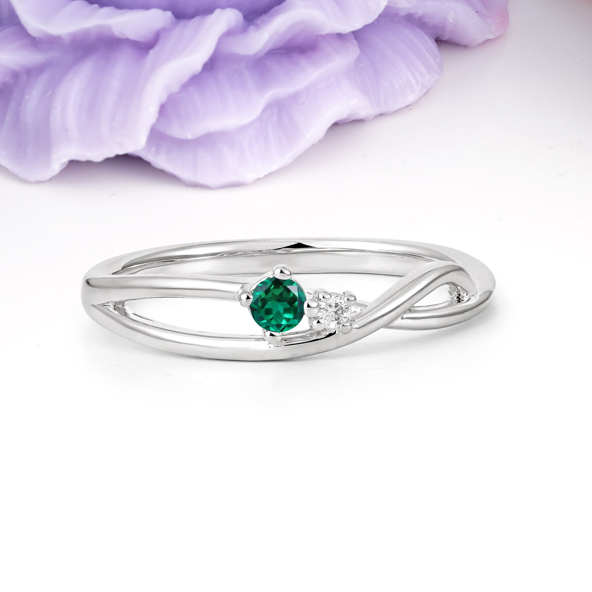 Classic Minimalist Twisted 4 Prong Round Cut Emerald Engagement Ring - Additional view
