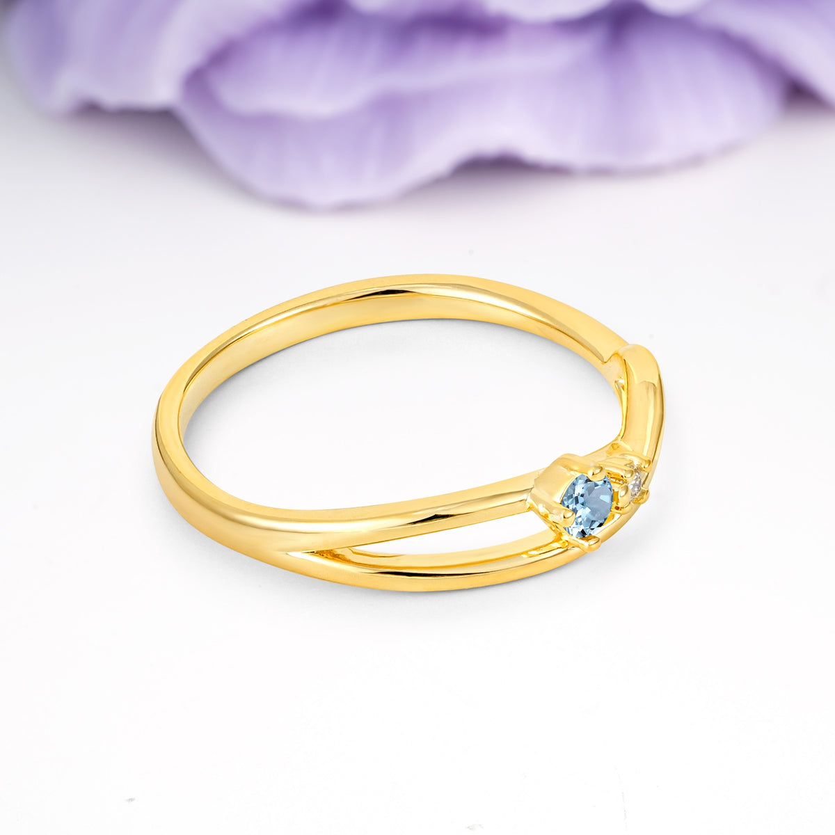Classic Minimalist Twisted 4 Prong Round Cut Aquamarine Engagement Ring - Additional view