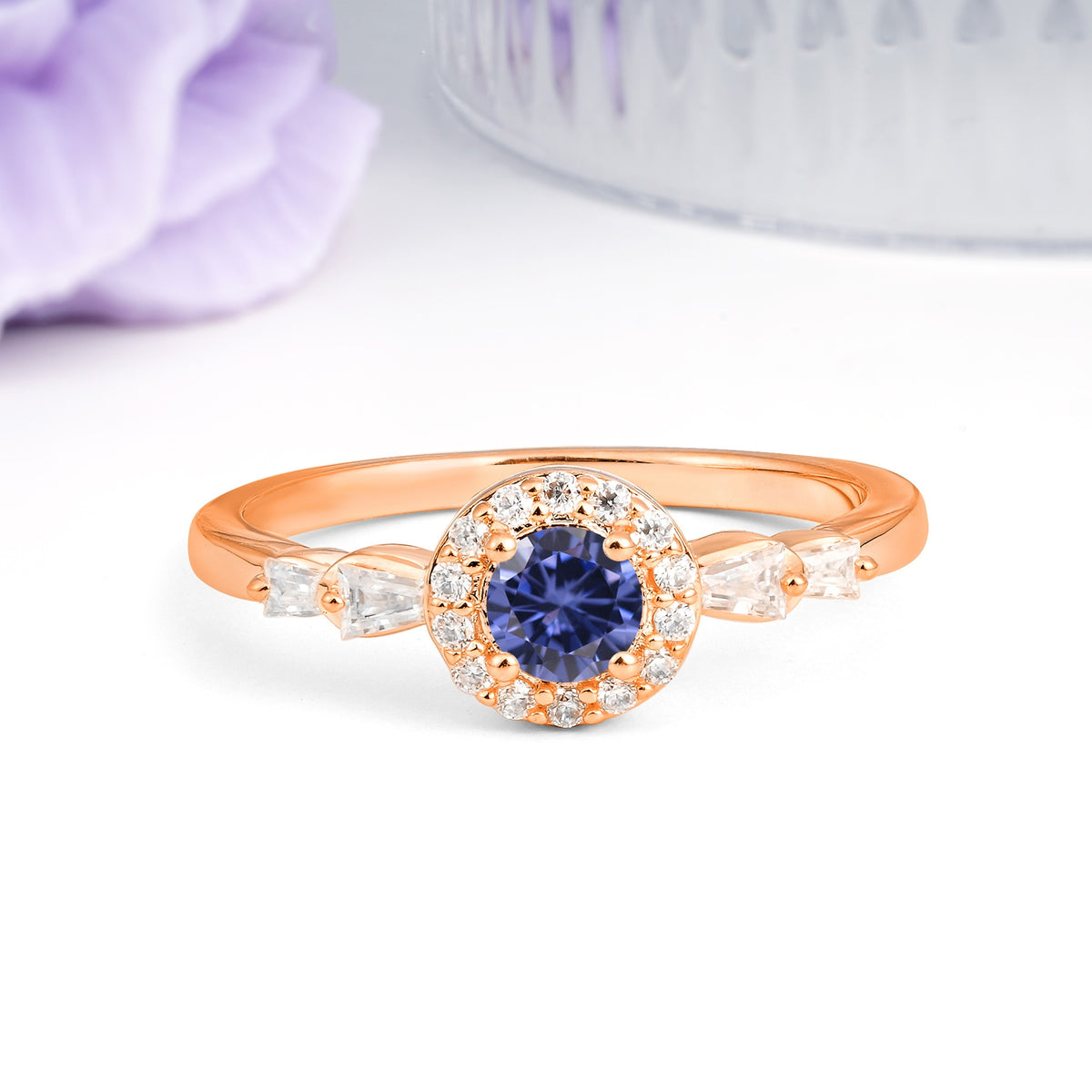 Luxurious & Classic Vintage 4-Prong Round Cut Tanzanite Engagement Ring - Additional view