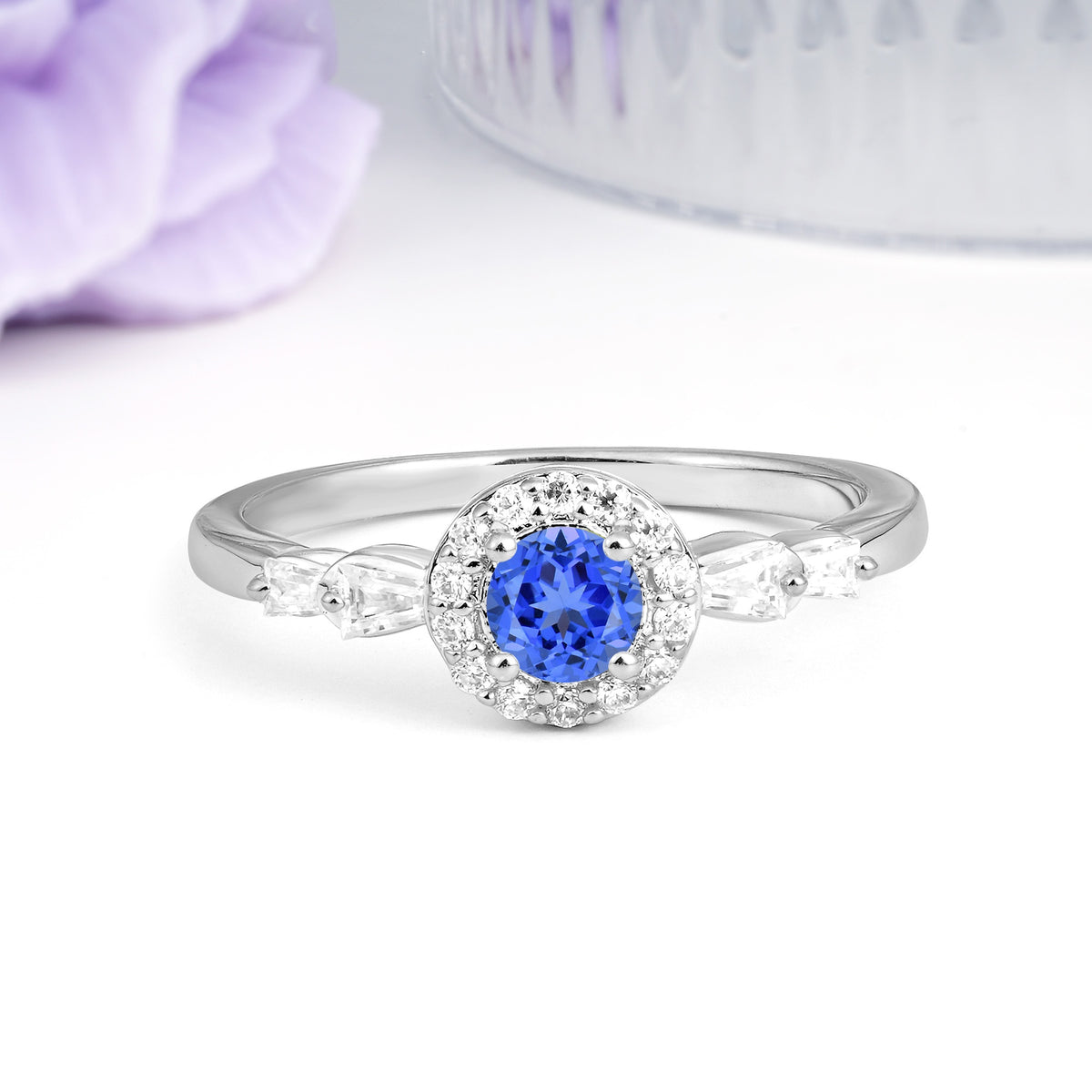 Luxurious & Classic Vintage 4-Prong Round Cut Sapphire Engagement Ring - Additional view