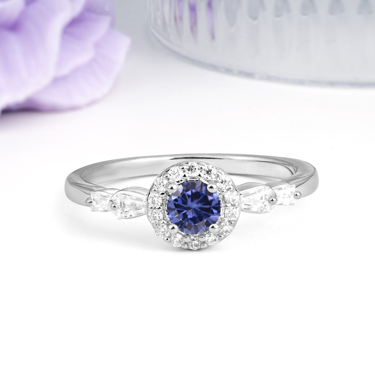 Luxurious & Classic Vintage 4-Prong Round Cut Tanzanite Engagement Ring - Additional view