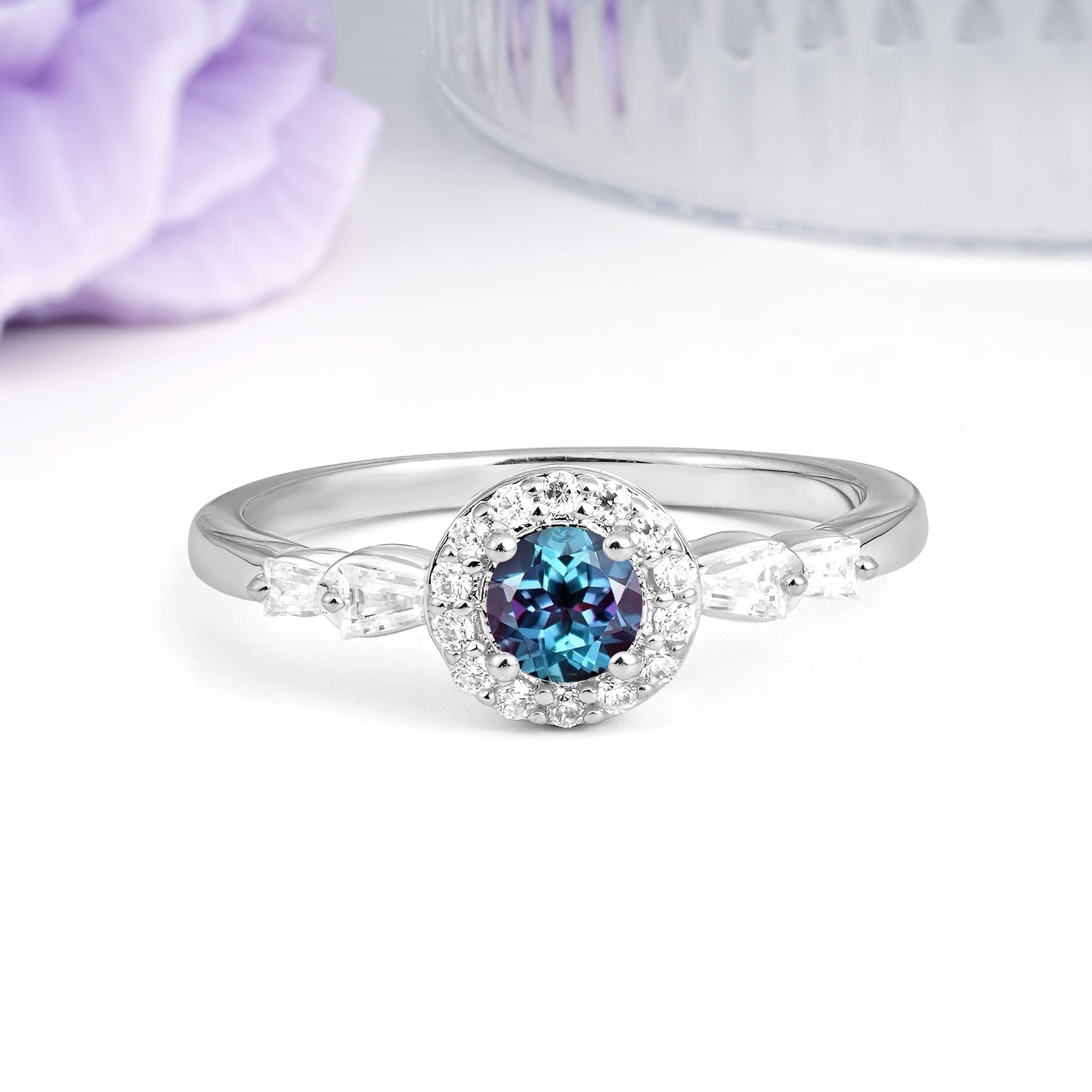 Luxurious & Classic Vintage 4-Prong Round Cut Alexandrite Engagement Ring - Additional view