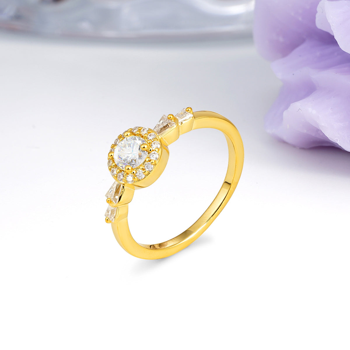 Luxurious & Classic Vintage 4-Prong Round Cut Moissanite Engagement Ring - Additional view