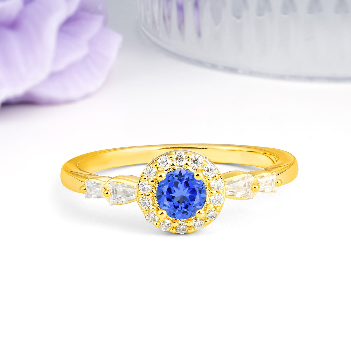 Luxurious & Classic Vintage 4-Prong Round Cut Sapphire Engagement Ring - Additional view
