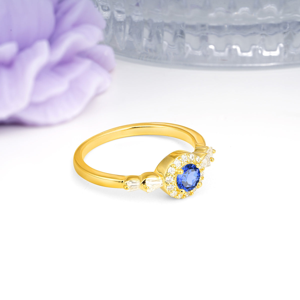 Luxurious & Classic Vintage 4-Prong Round Cut Sapphire Engagement Ring - Additional view