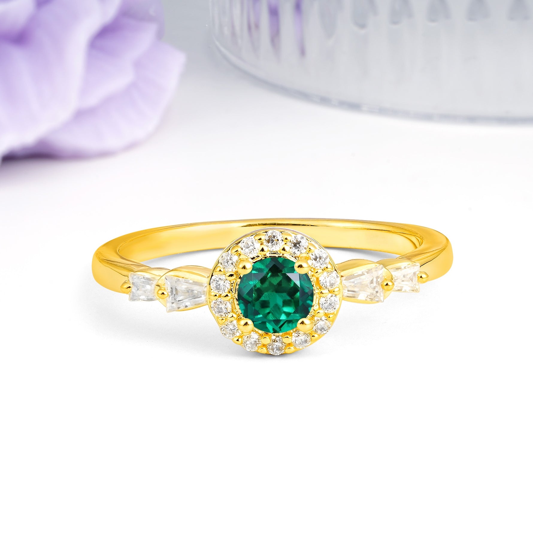 Luxurious & Classic Vintage 4-Prong Round Cut Emerald Engagement Ring - Additional view