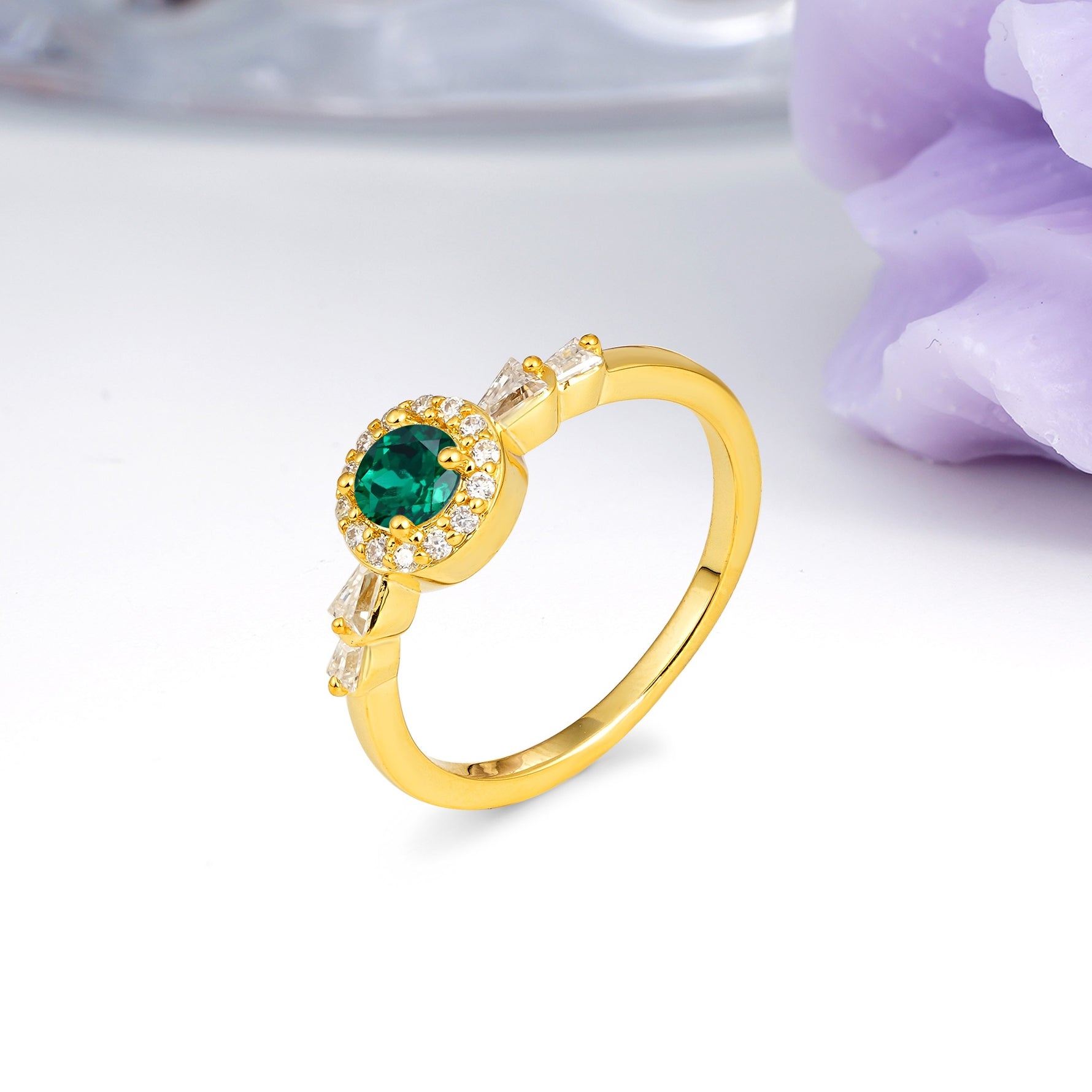 Luxurious & Classic Vintage 4-Prong Round Cut Emerald Engagement Ring - Additional view