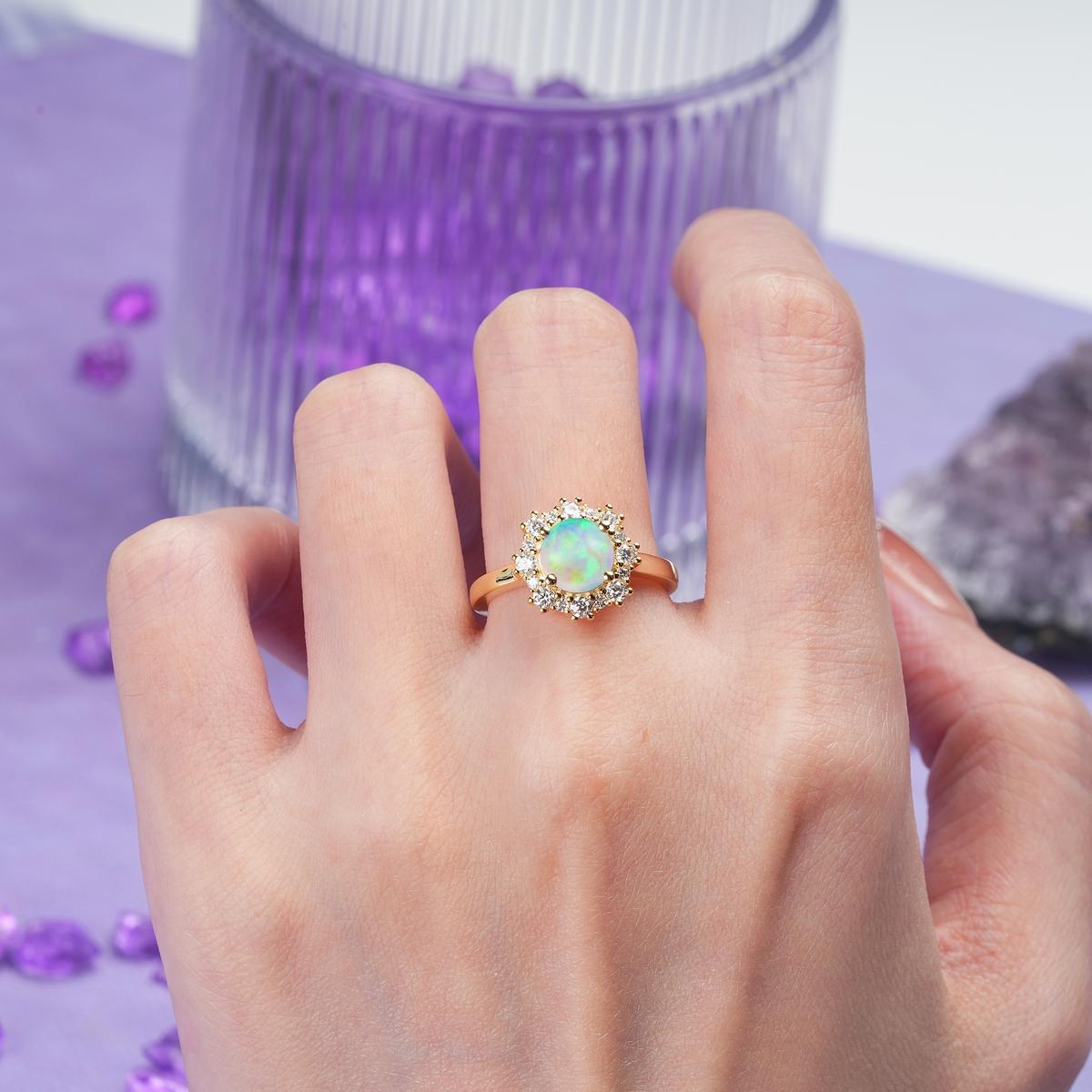 Unique Pavé-Set, Luxurious 4-Prong Round-Cut Fire Opal Engagement Ring