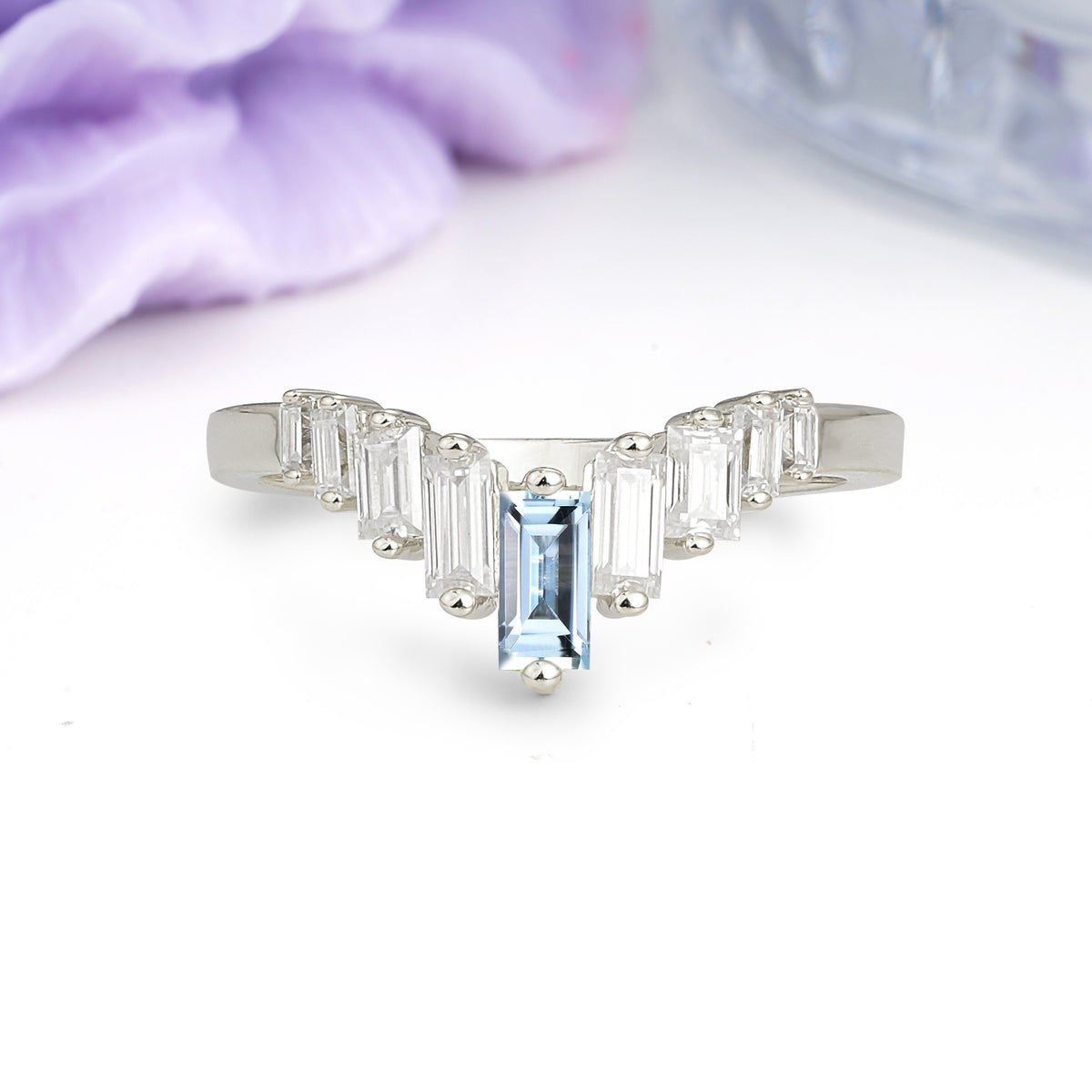 Elegant Soft Mountain Peak V Shape Graduated Emerald Cut Aquamarine Wedding Ring - Additional view