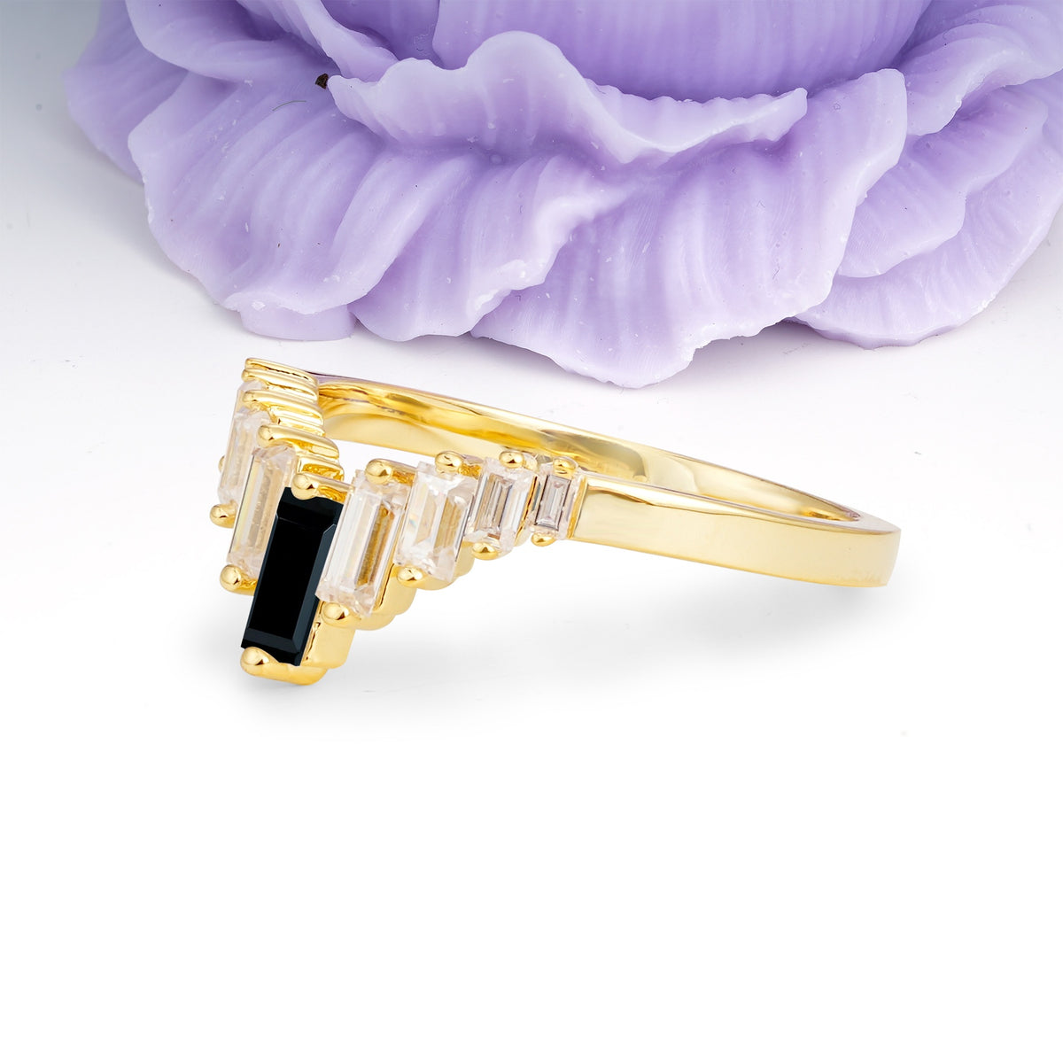 Elegant Soft Mountain Peak V Shape Graduated Emerald Cut Black Onyx Wedding Ring - Additional view