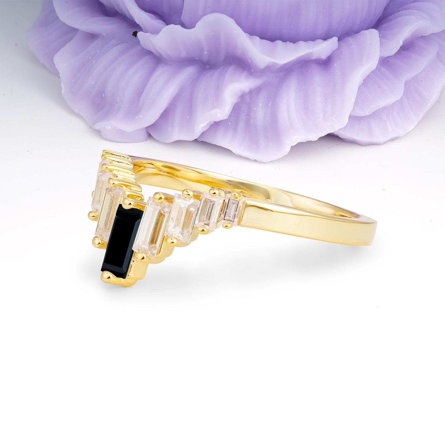 Elegant Soft Mountain Peak V Shape Graduated Emerald Cut Black Onyx Wedding Ring - Additional view