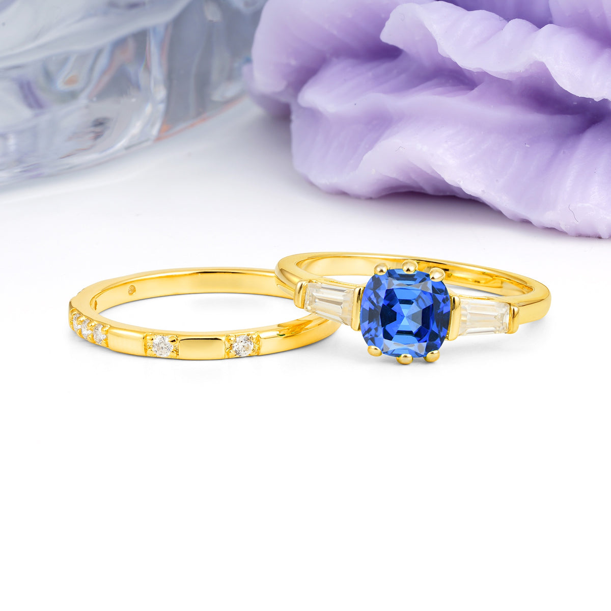 Luxurious & Minimalist 6-Prong Princess-Cut Sapphire Bridal Ring Set - Additional view