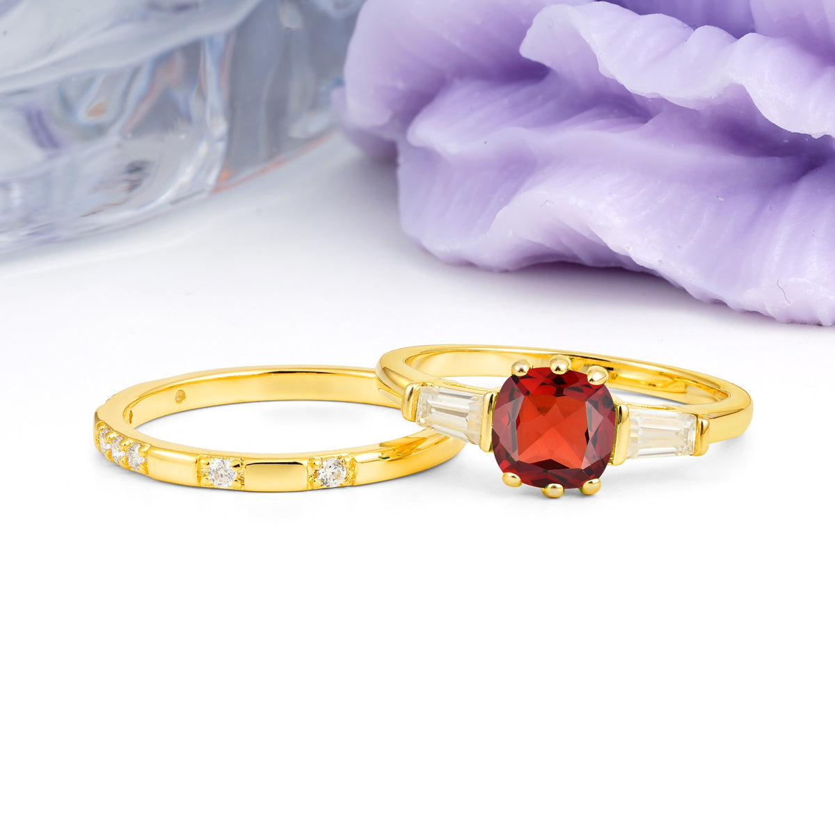 Luxurious & Minimalist 6-Prong Princess-Cut Garnet Bridal Ring Set - Additional view