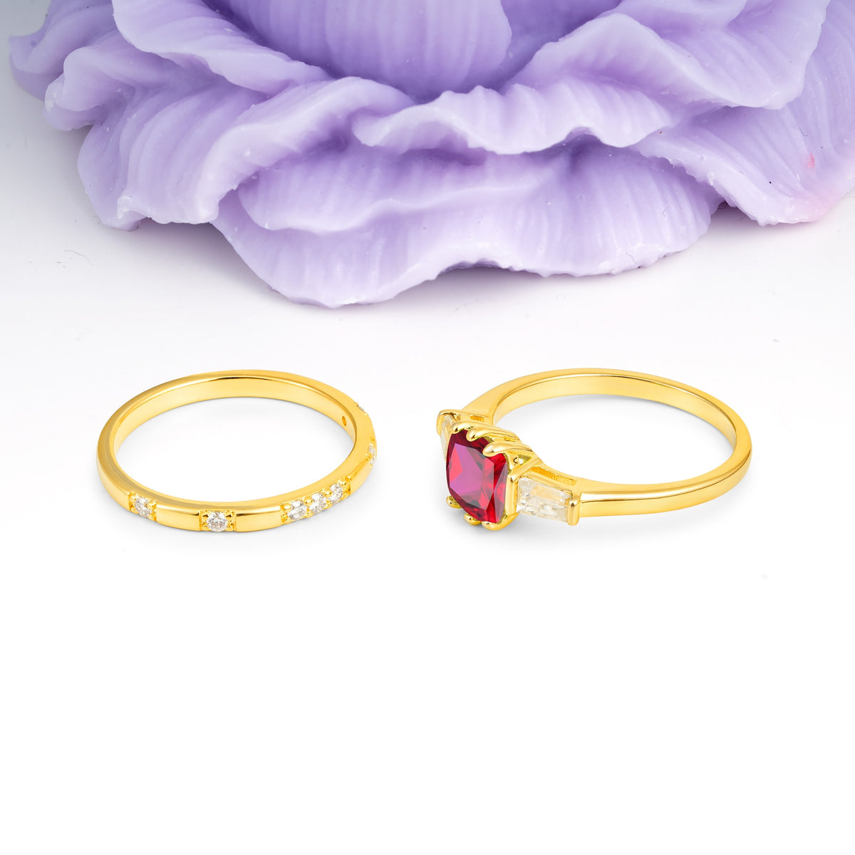 Luxurious & Minimalist 6-Prong Princess-Cut Ruby Bridal Ring Set - Additional view