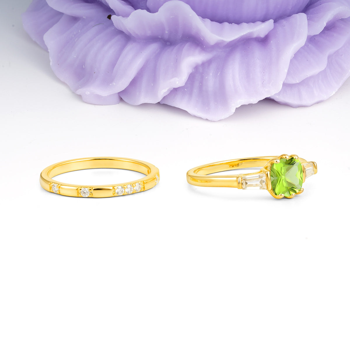 Luxurious & Minimalist 6-Prong Princess-Cut Peridot Bridal Ring Set - Additional view