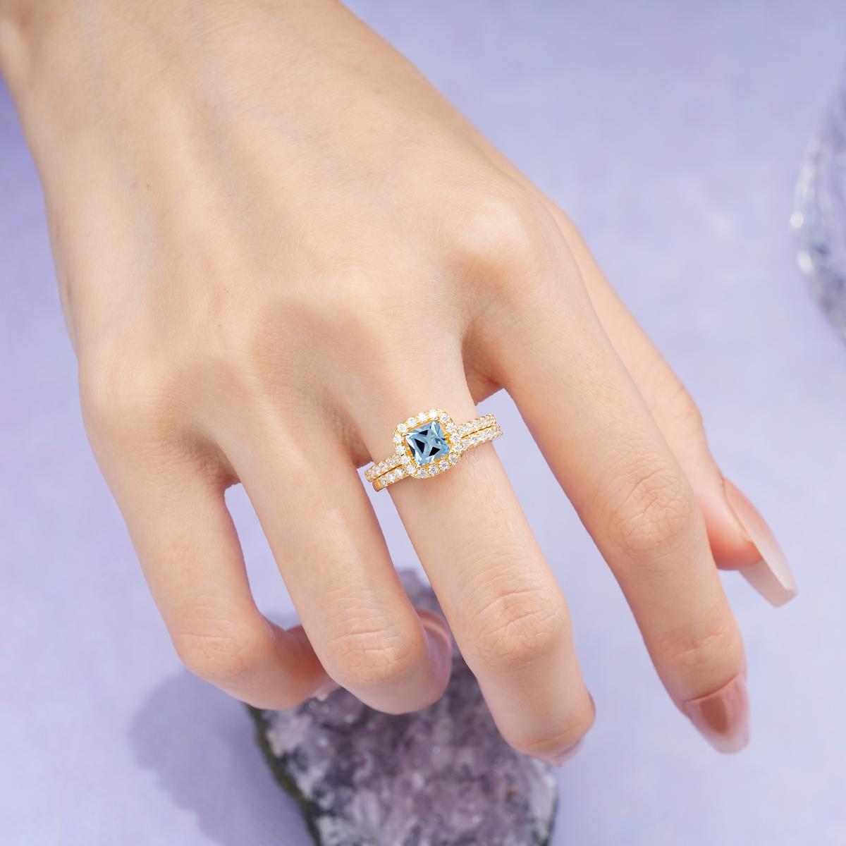 Classic Channel-Set, Luxurious 4-Prong Princess-Cut Aquamarine Bridal Ring Set