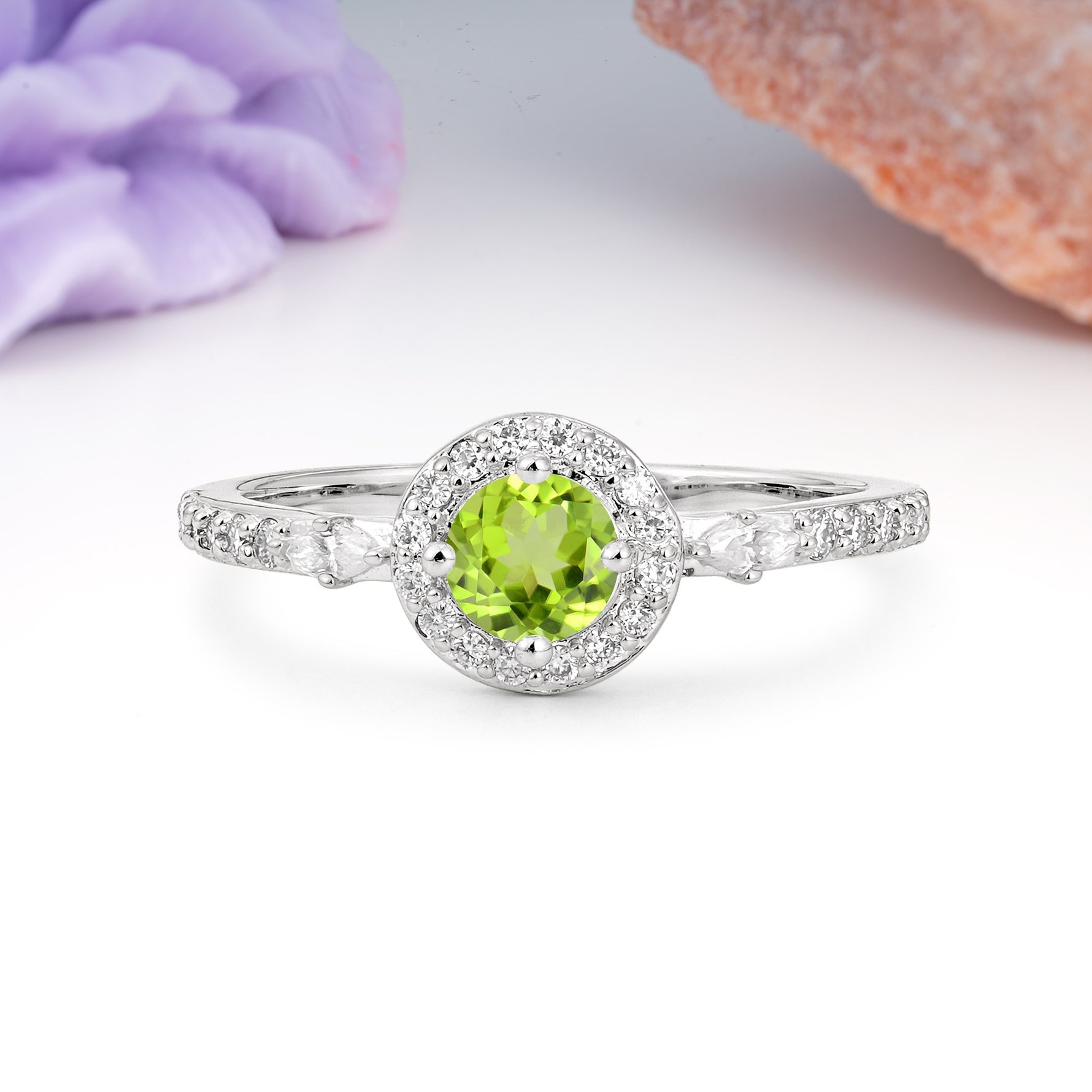 Distinctive Pavé Set 4 Prong Round Cut Peridot Wedding Ring - Additional view