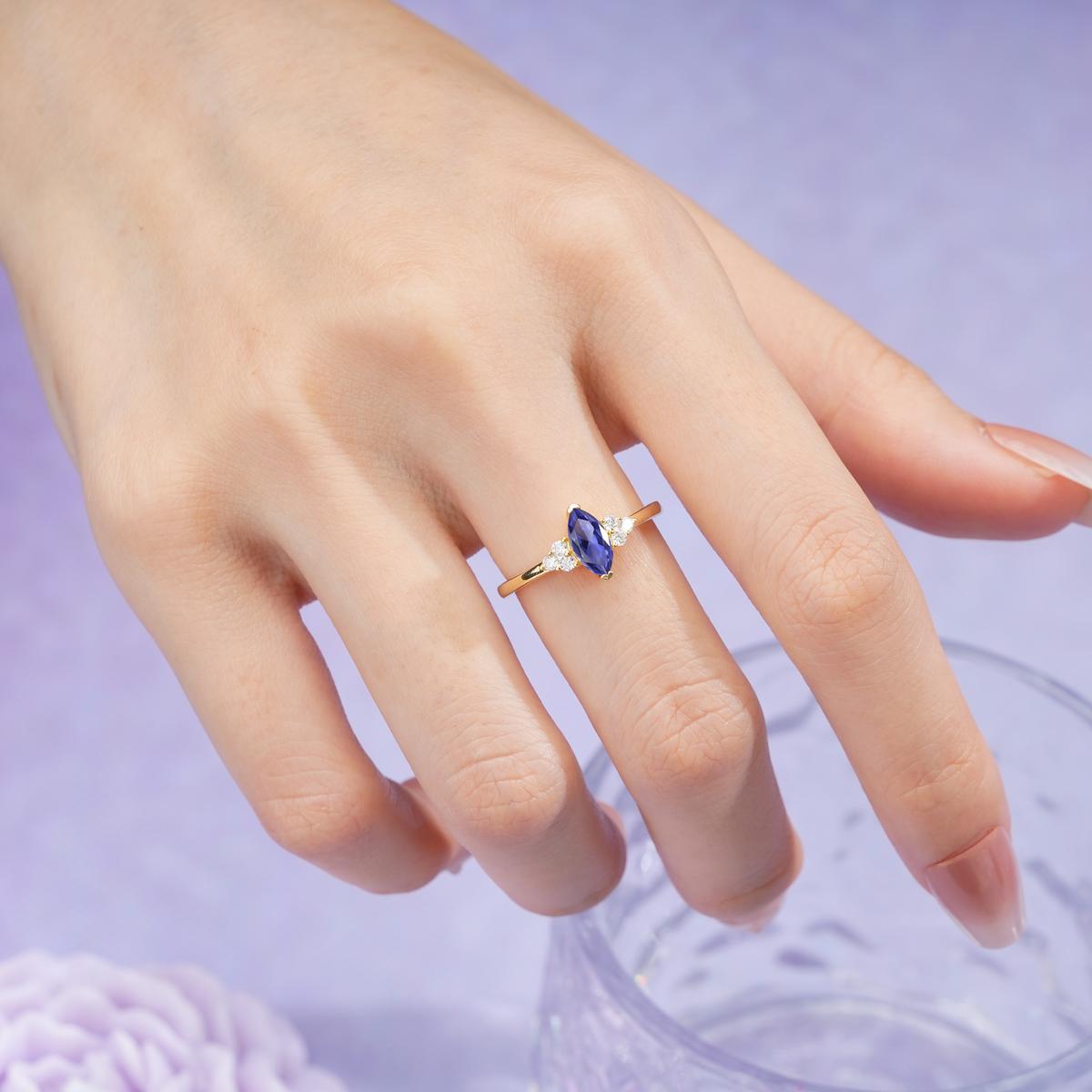 Luxurious Classic 2-Prong Marquise Cut Tanzanite Engagement Ring