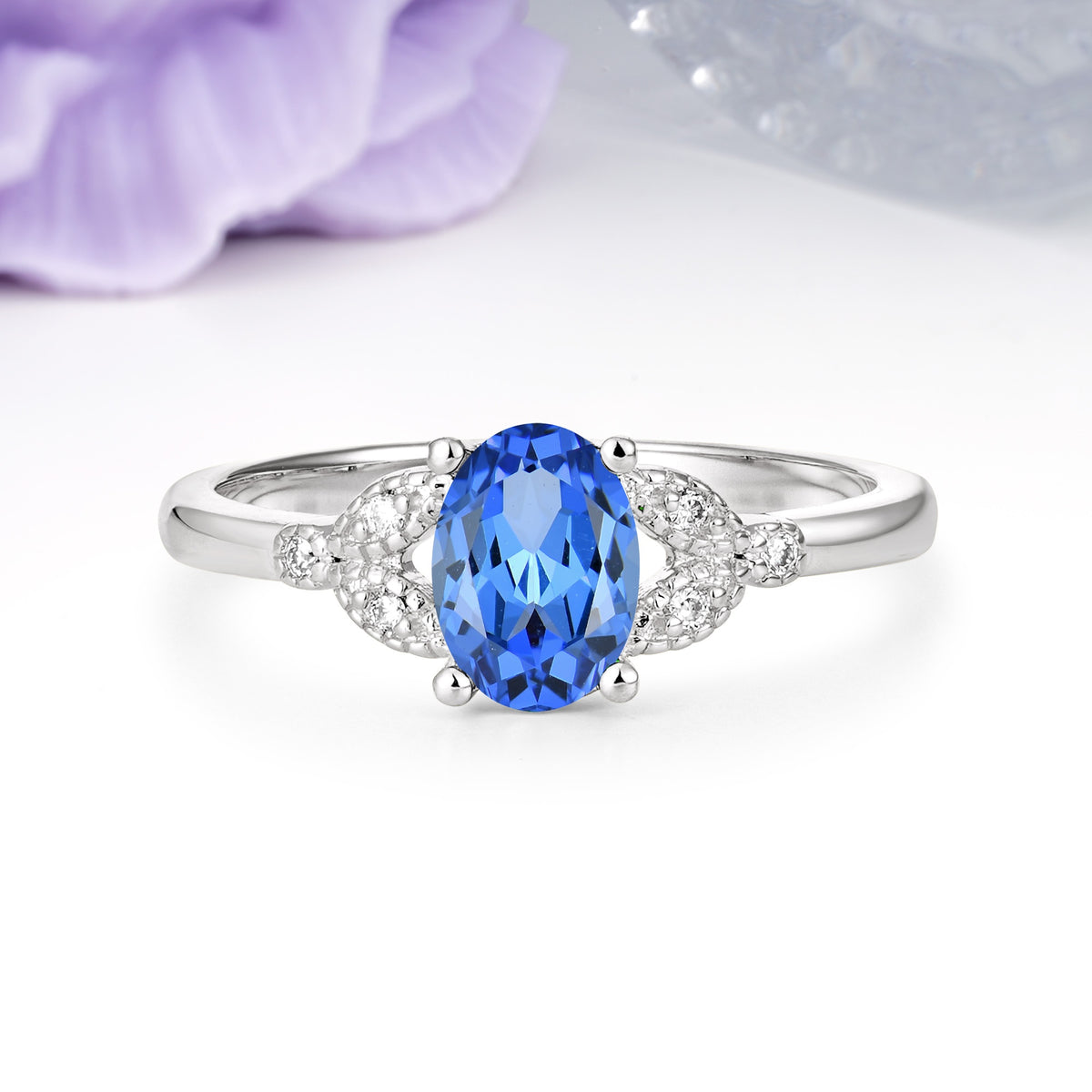 Luxurious 4-Prong Oval Cut Sapphire Engagement Ring - Additional view