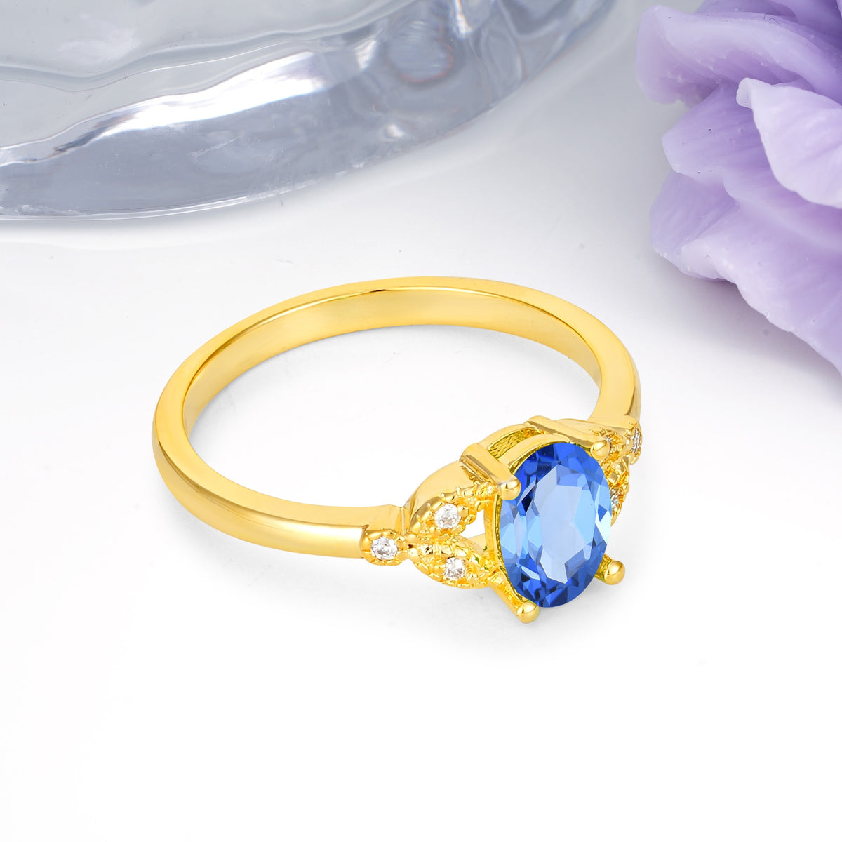Luxurious 4-Prong Oval Cut Sapphire Engagement Ring - Additional view