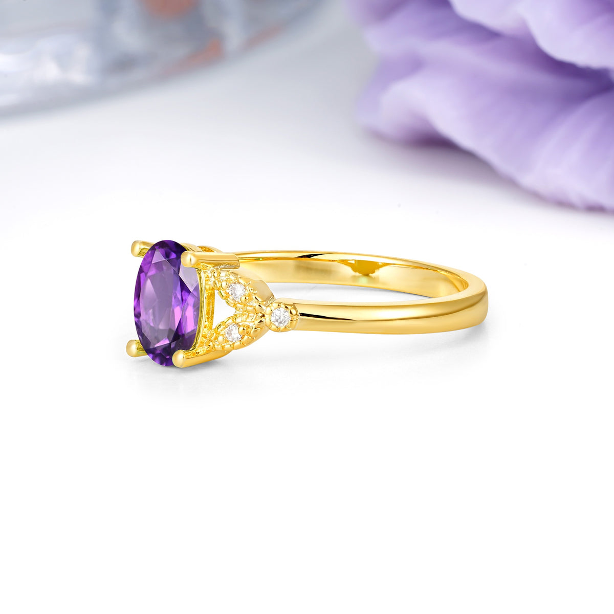 Luxurious 4-Prong Oval Cut Amethyst Engagement Ring - Additional view