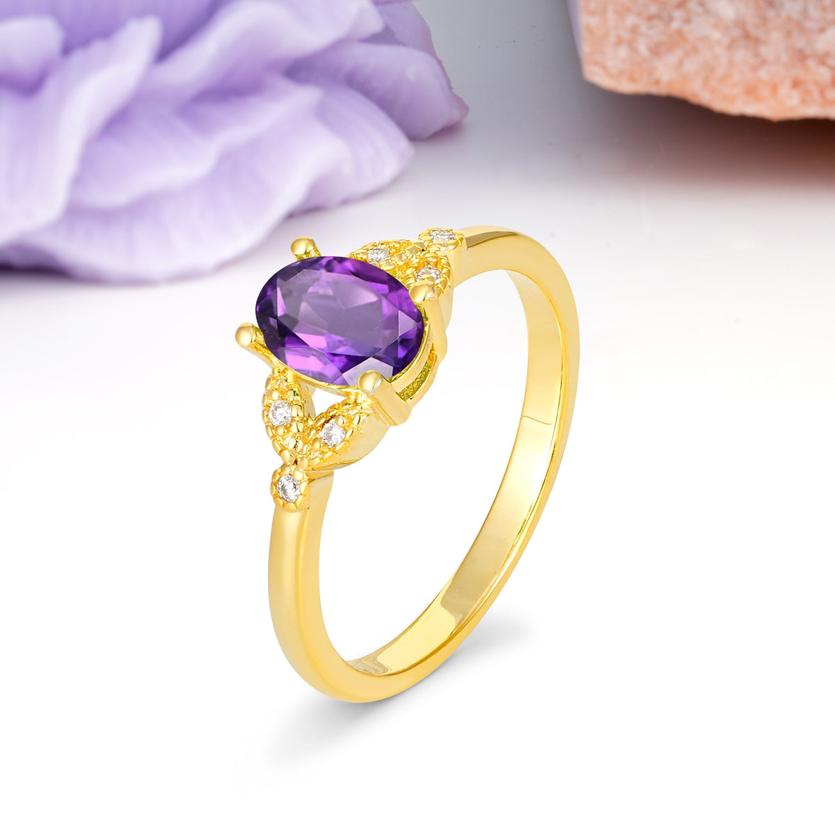 Luxurious 4-Prong Oval Cut Amethyst Engagement Ring - Additional view