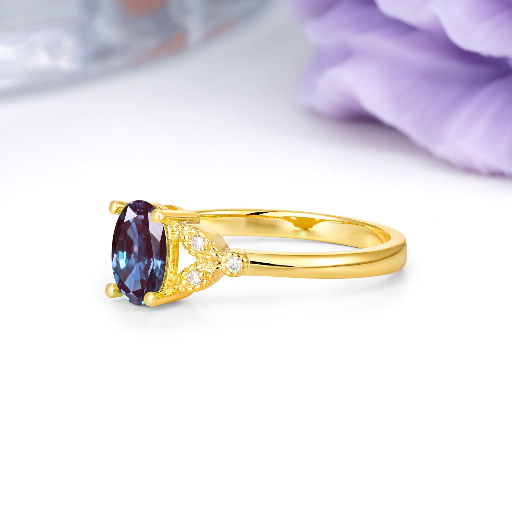 Luxurious 4-Prong Oval Cut Alexandrite Engagement Ring - Additional view