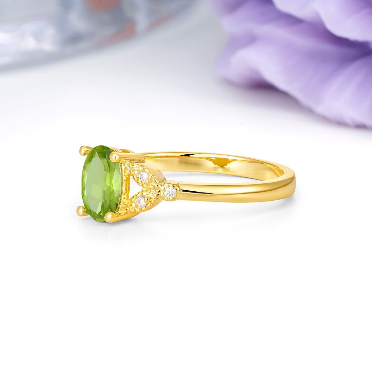 Luxurious 4-Prong Oval Cut Peridot Engagement Ring - Additional view