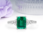 Vintage Classic 4-Prong Emerald Cut Emerald Engagement Ring - Additional view