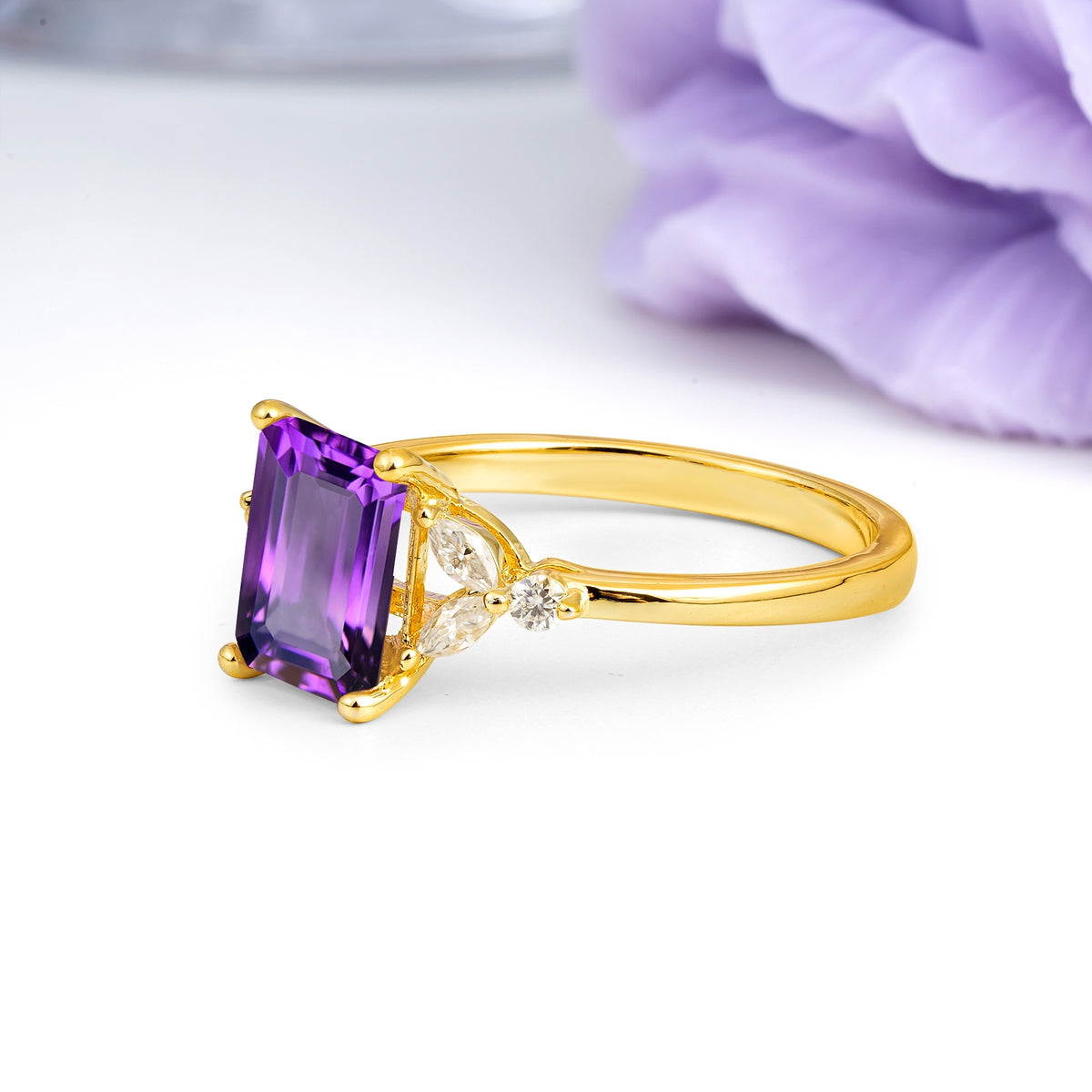 Vintage Classic 4-Prong Emerald Cut Amethyst Engagement Ring - Additional view