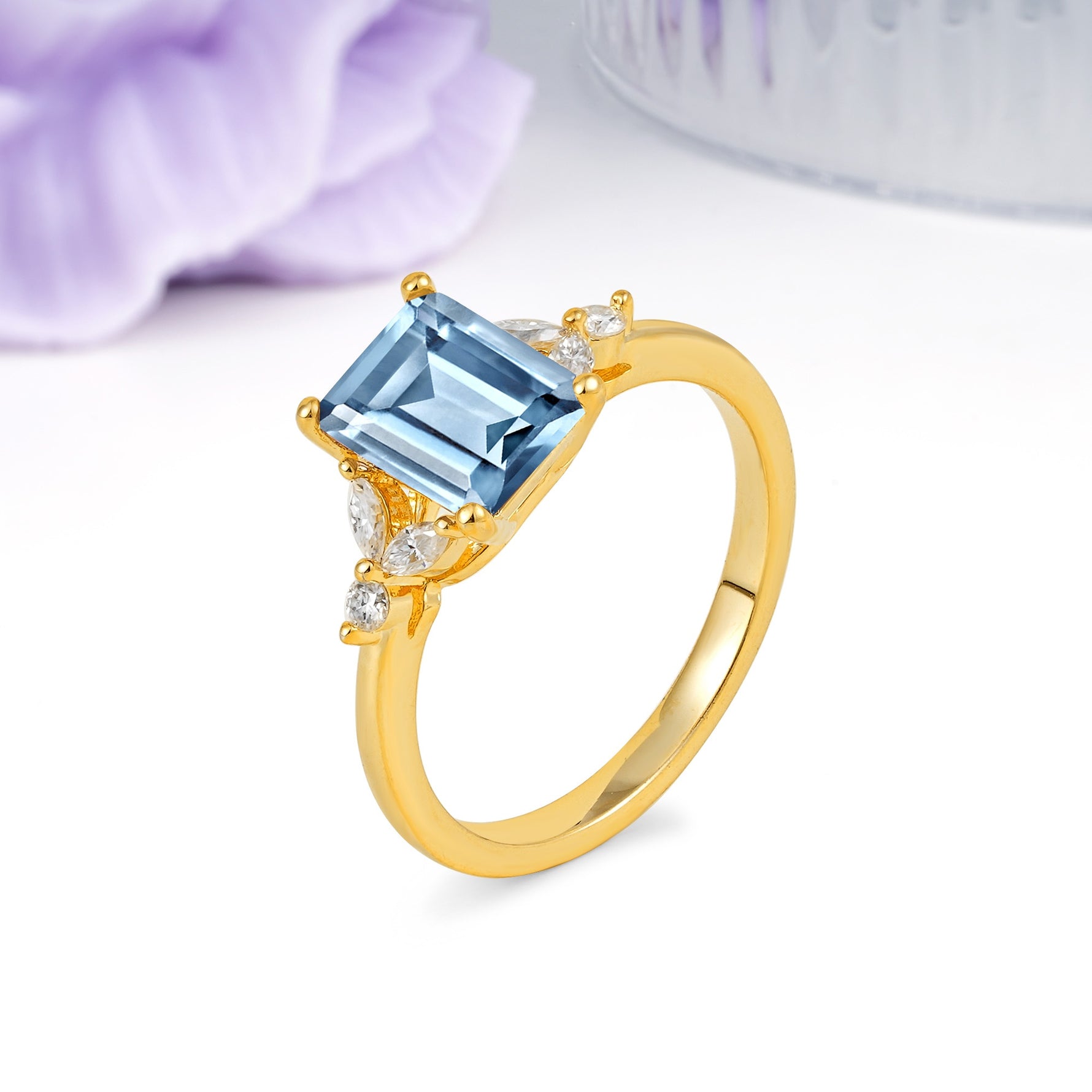 Vintage Classic 4-Prong Emerald Cut Aquamarine Engagement Ring - Additional view