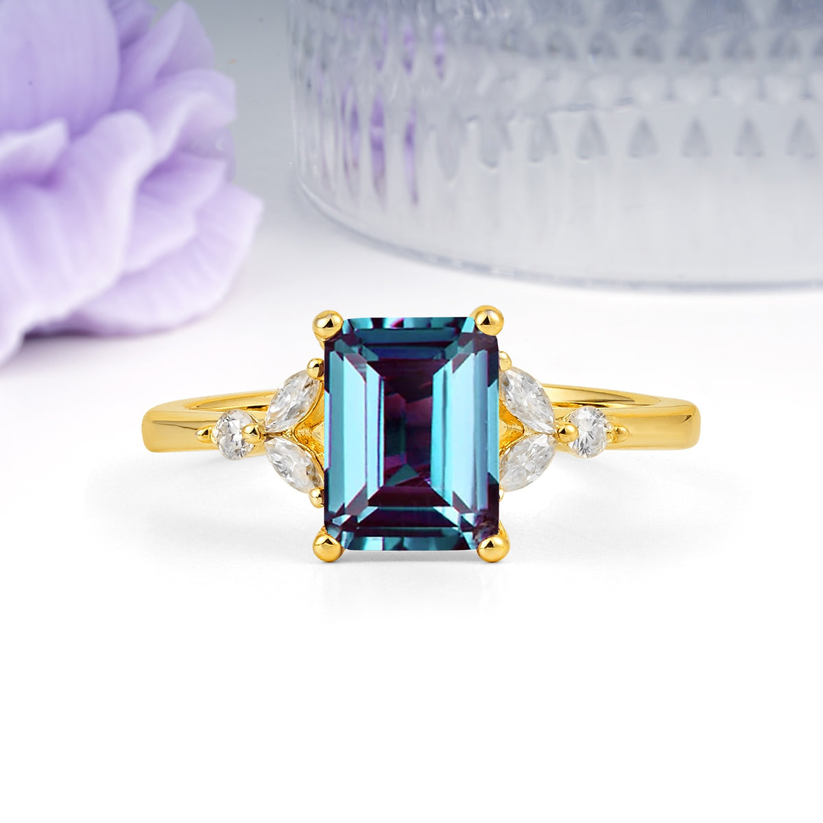 Vintage Classic 4-Prong Emerald Cut Alexandrite Engagement Ring - Additional view