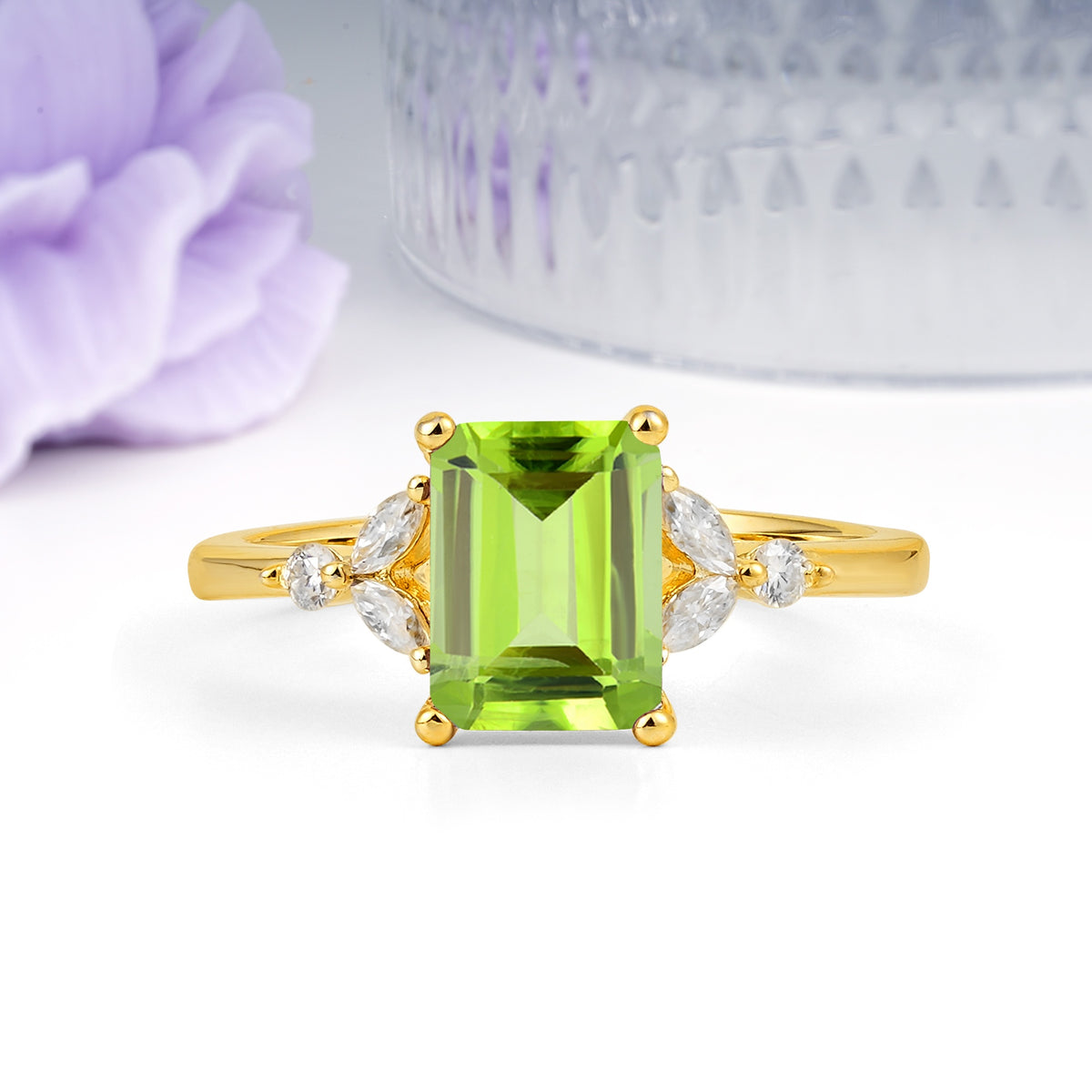 Vintage Classic 4-Prong Emerald Cut Peridot Engagement Ring - Additional view