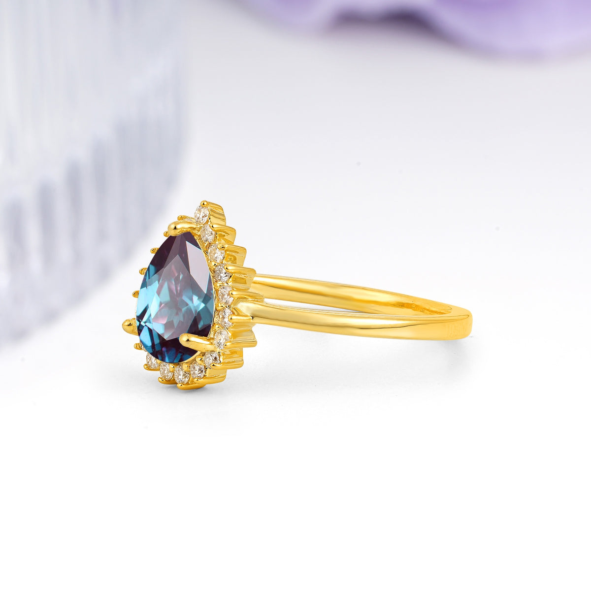 Classic Vintage 3-Prong Pear Cut Alexandrite Engagement Ring - Additional view