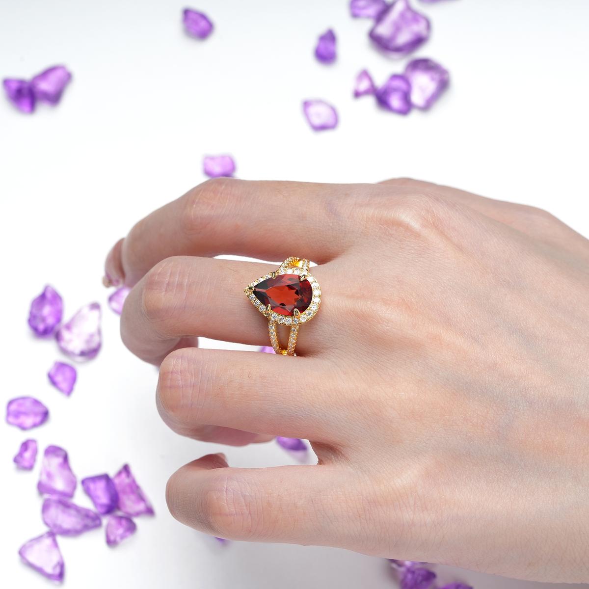 Classic Double-Row Diamond, Luxurious 5-Prong Pear Cut Garnet Engagement Ring