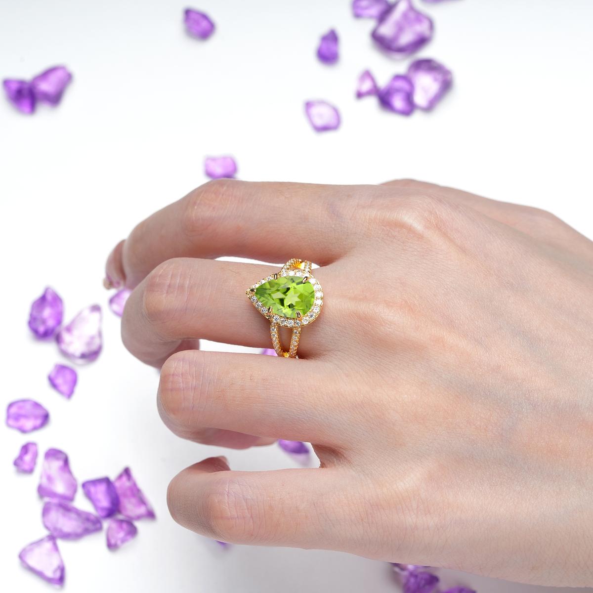 Classic Double-Row Diamond, Luxurious 5-Prong Pear Cut Peridot Engagement Ring