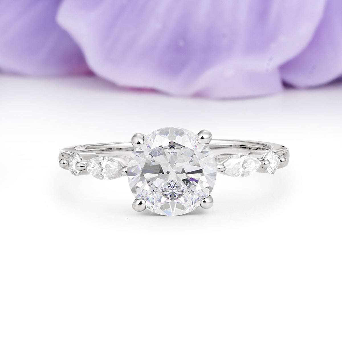Classic Retro Luxury 4-Prong Round Cut Moissanite Engagement Ring - Additional view