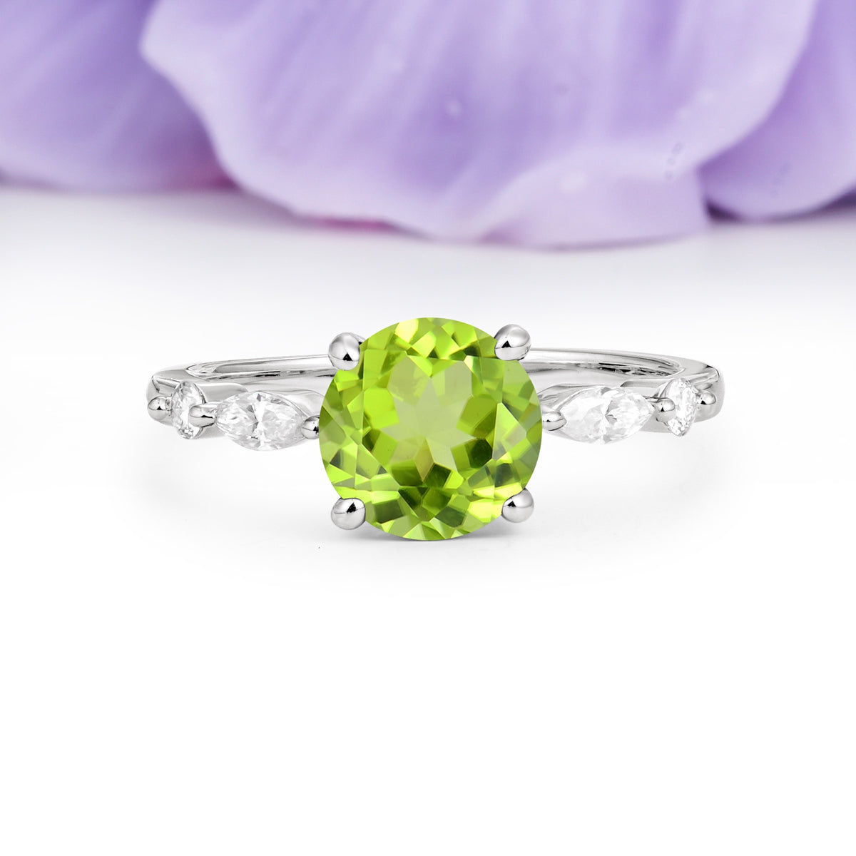 Classic Retro Luxury 4-Prong Round Cut Peridot Engagement Ring - Additional view