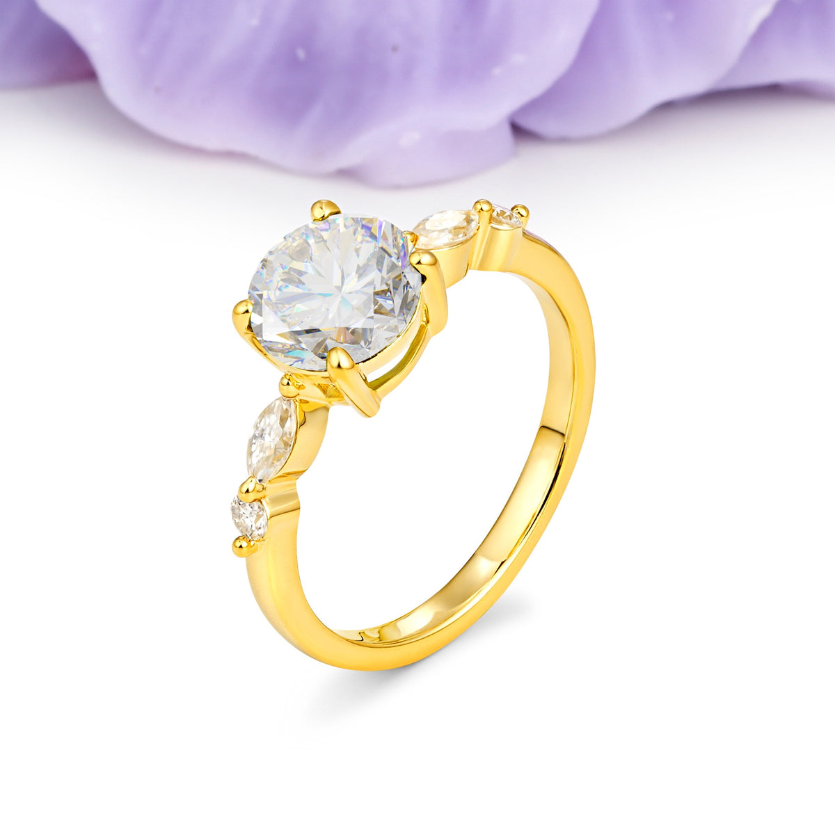Classic Retro Luxury 4-Prong Round Cut Moissanite Engagement Ring - Additional view