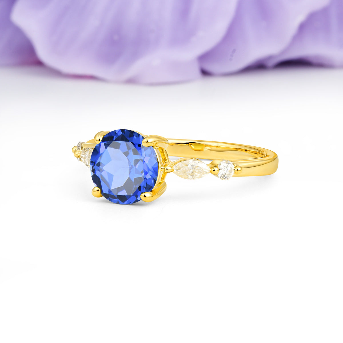 Classic Retro Luxury 4-Prong Round Cut Sapphire Engagement Ring - Additional view