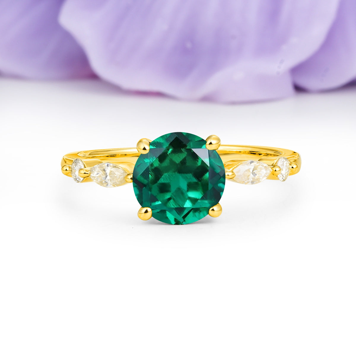 Classic Retro Luxury 4-Prong Round Cut Emerald Engagement Ring - Additional view