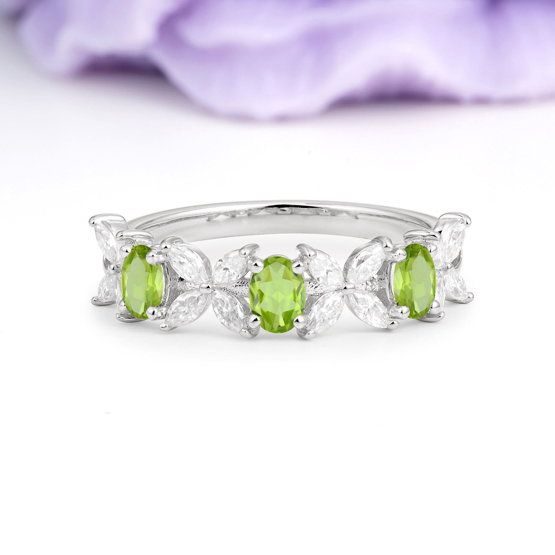 Unique and Luxurious 4 Prong Oval Cut Peridot Three stones Wedding Ring - Additional view