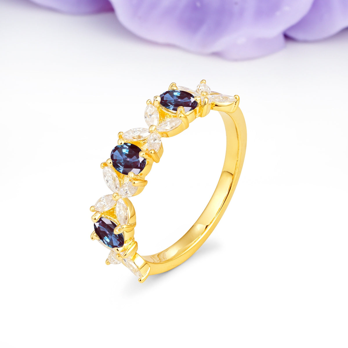 Unique and Luxurious 4 Prong Oval Cut Alexandrite Three stones Wedding Ring - Additional view