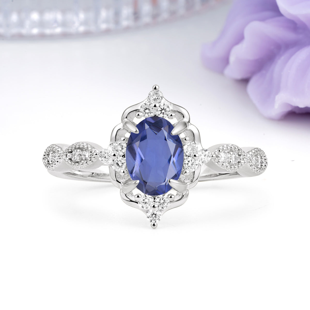 Luxurious Vintage 4-Prong Oval Cut Tanzanite Engagement Ring - Additional view