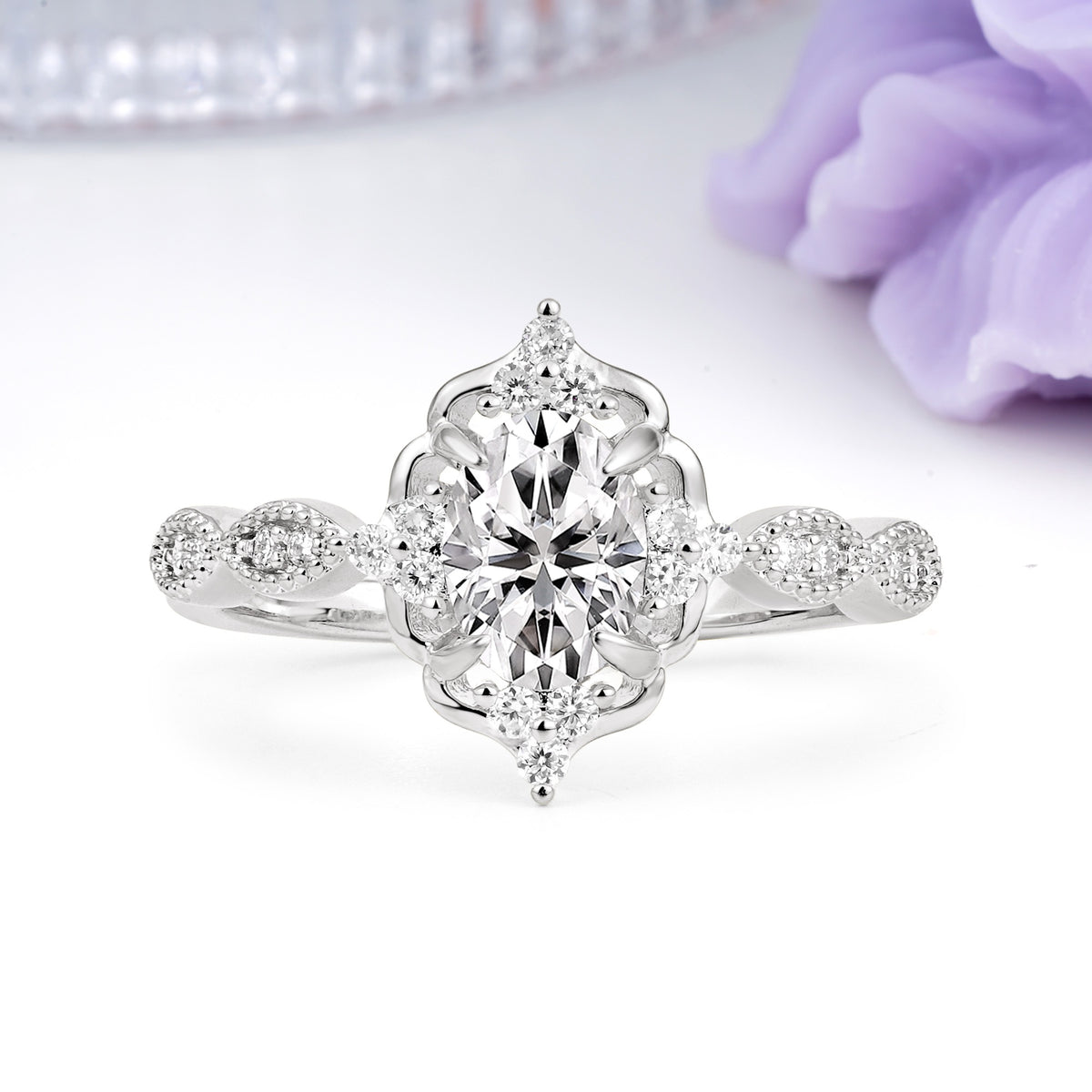 Luxurious Vintage 4-Prong Oval Cut Lab Diamond Engagement Ring - Additional view