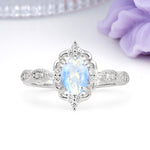 Luxurious Vintage 4-Prong Oval Cut Moonstone Engagement Ring - Additional view