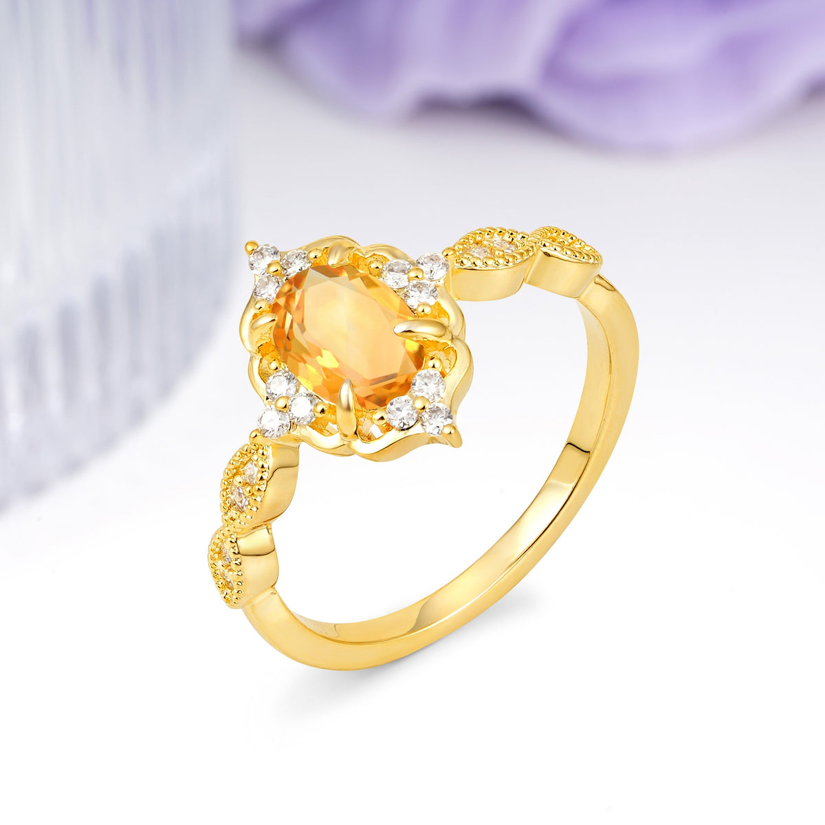 Luxurious Vintage 4-Prong Oval Cut Citrine Engagement Ring - Additional view