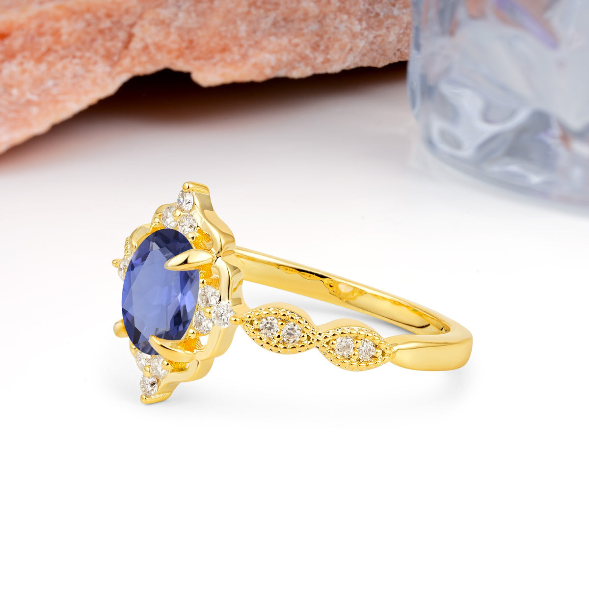 Luxurious Vintage 4-Prong Oval Cut Tanzanite Engagement Ring - Additional view