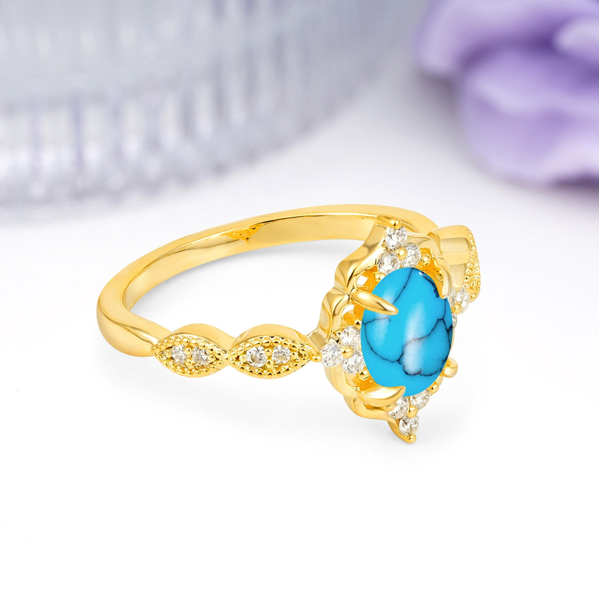 Luxurious Vintage 4-Prong Oval Cut Turquoise Engagement Ring - Additional view